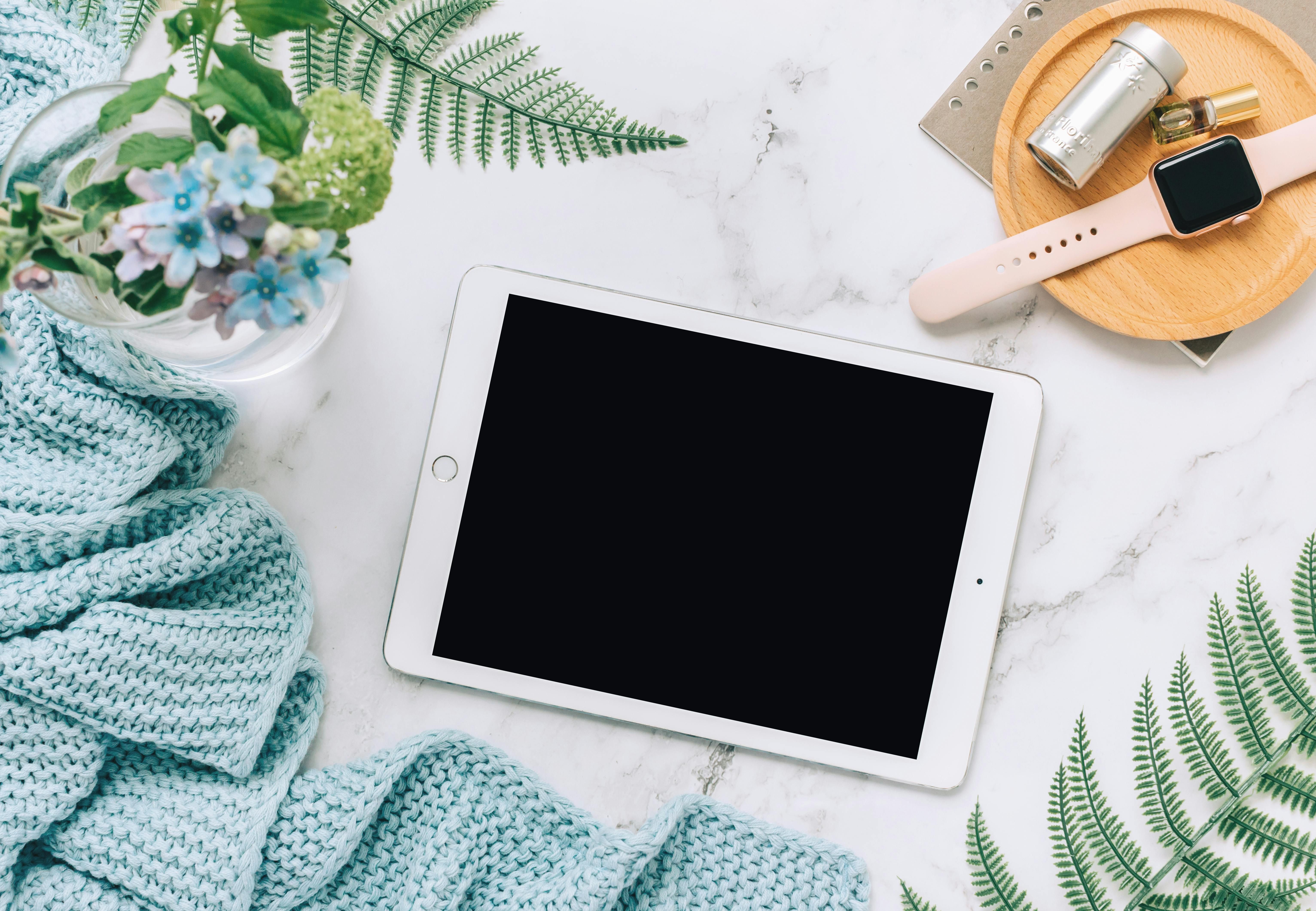 eSIM nei Dispositivi Connessi: Smartwatch, Tablet, Auto